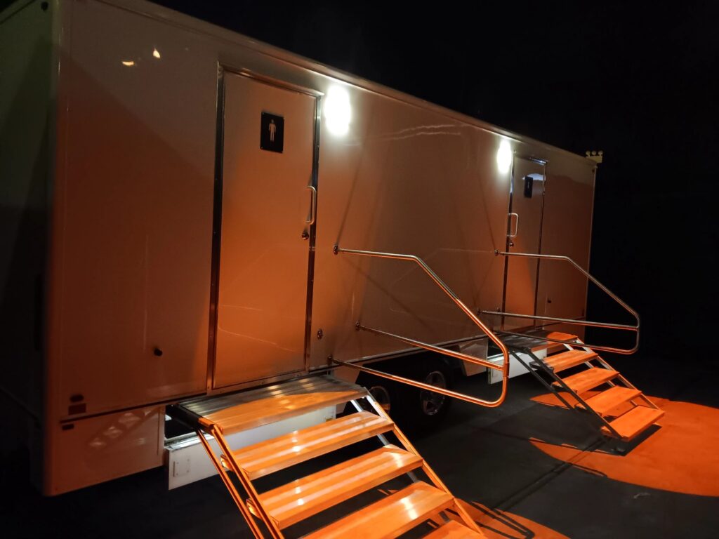 Restrooms Trailer 2